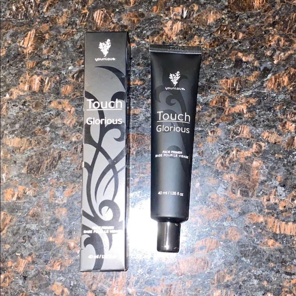 Younique glorious face primer